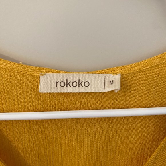 Long yellow flutter sleeve dress - Picture 5 of 6